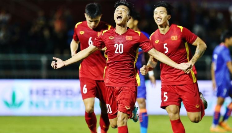Vé AFF Cup ở Việt Nam đắt nhất Đông Nam Á
